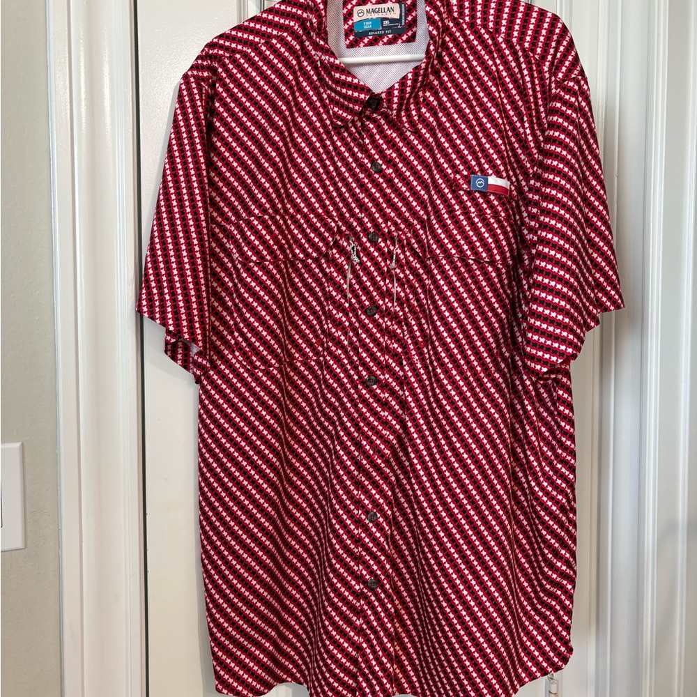 Magellan Outdoors Red & Black Texas Print Short-Sleeve Button-Down Shirt